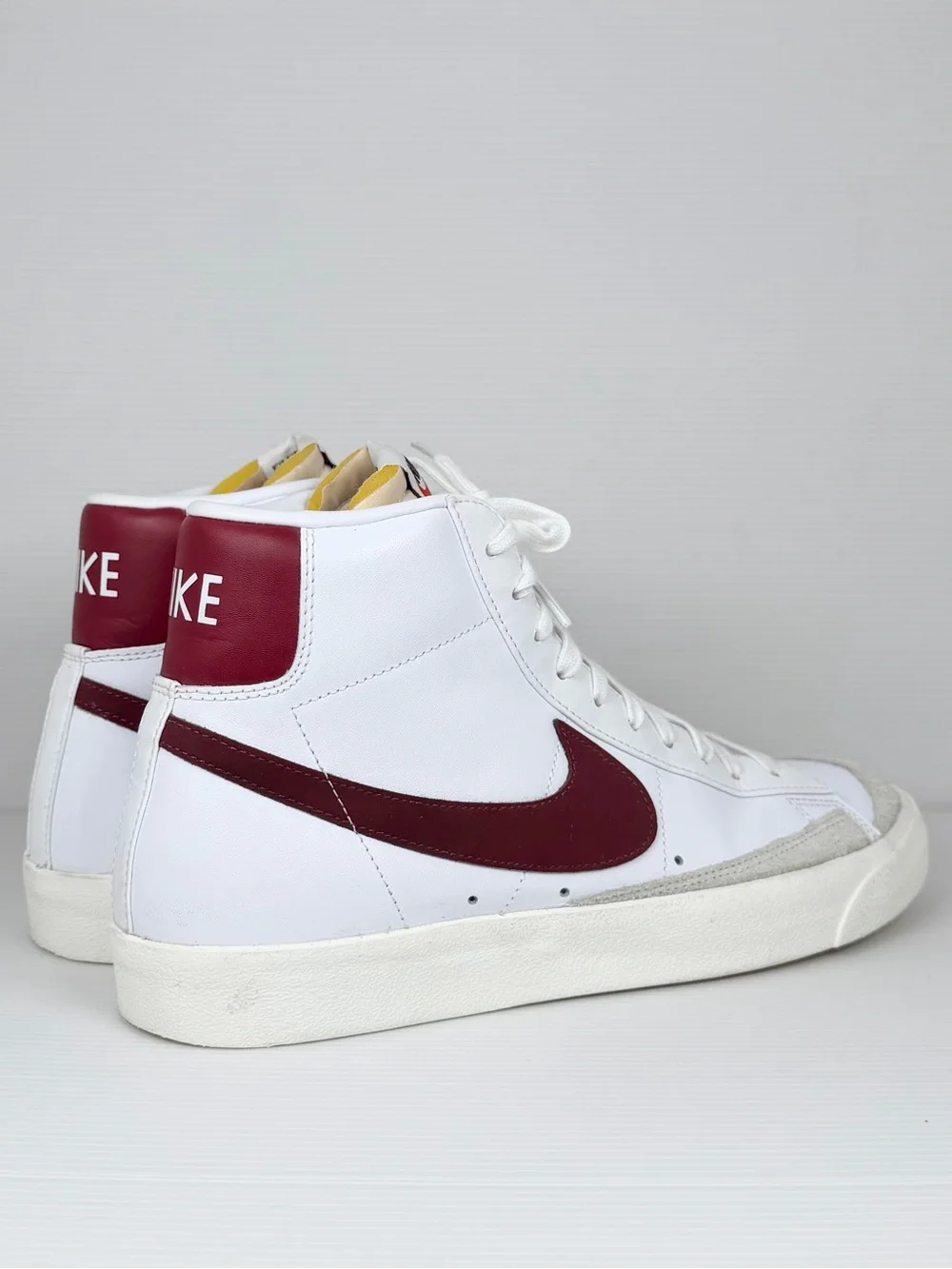 Nike Blazer Mid ‘77 Vintage White Team Red Sneakers Men’s 11.5 BQ6806-111